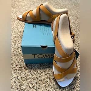 Toms Tan Sandals